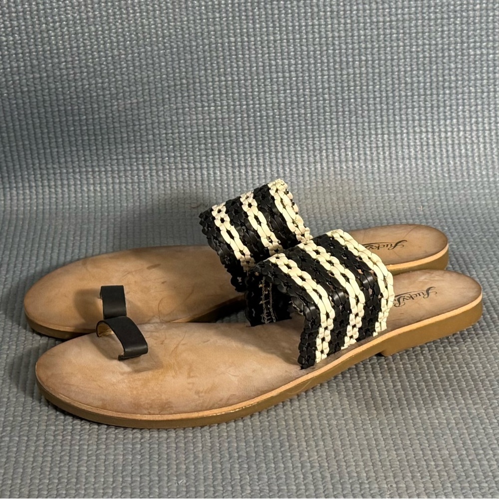 Lucky Brand Women's Baheeti Huarache Flat Sandals Black/Nigori Size 8